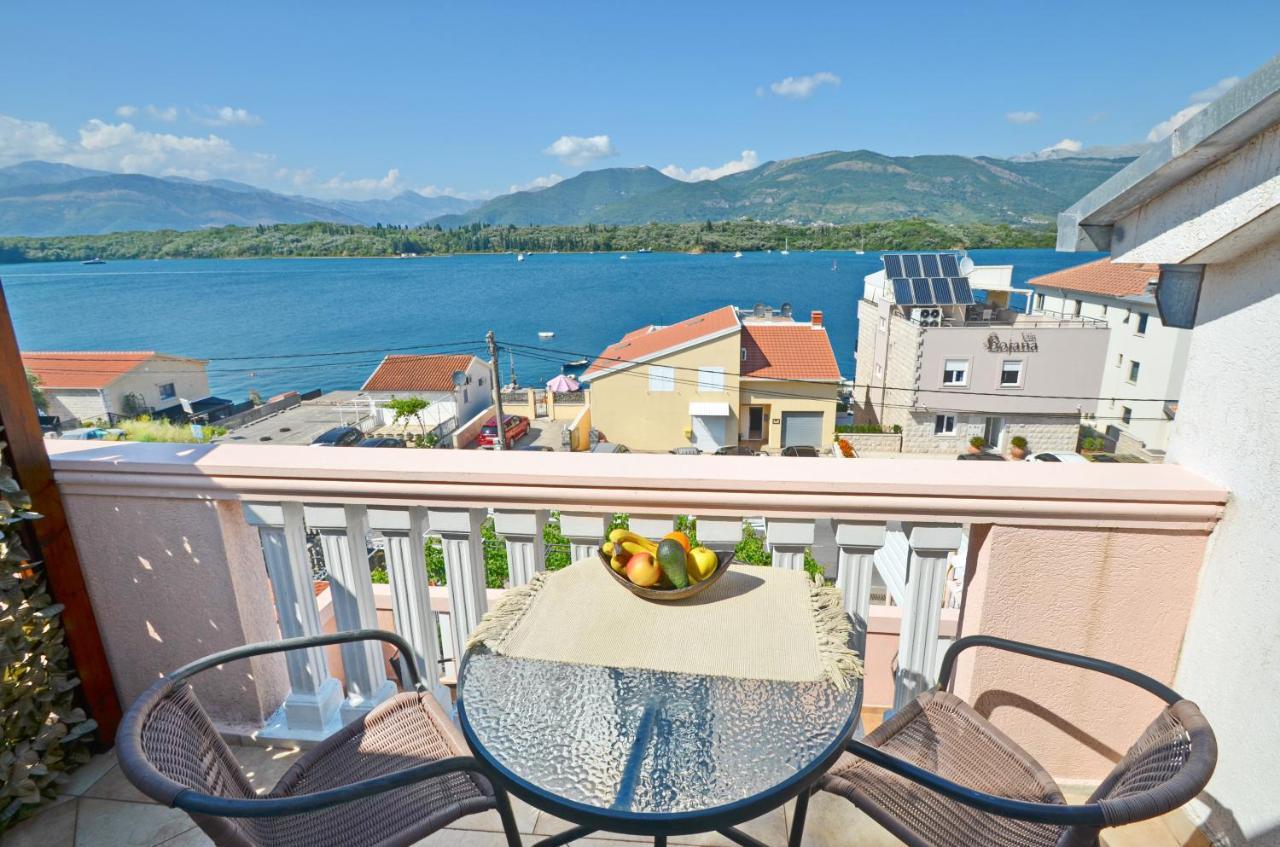 Stradioti Apartments Tivat Bagian luar foto