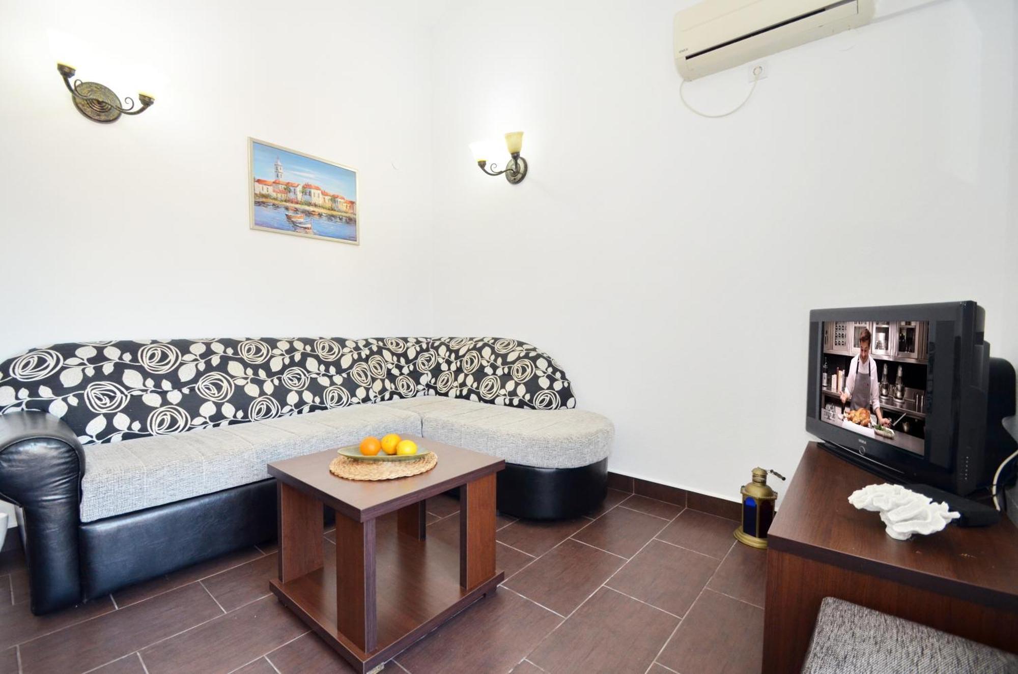 Stradioti Apartments Tivat Ruang foto