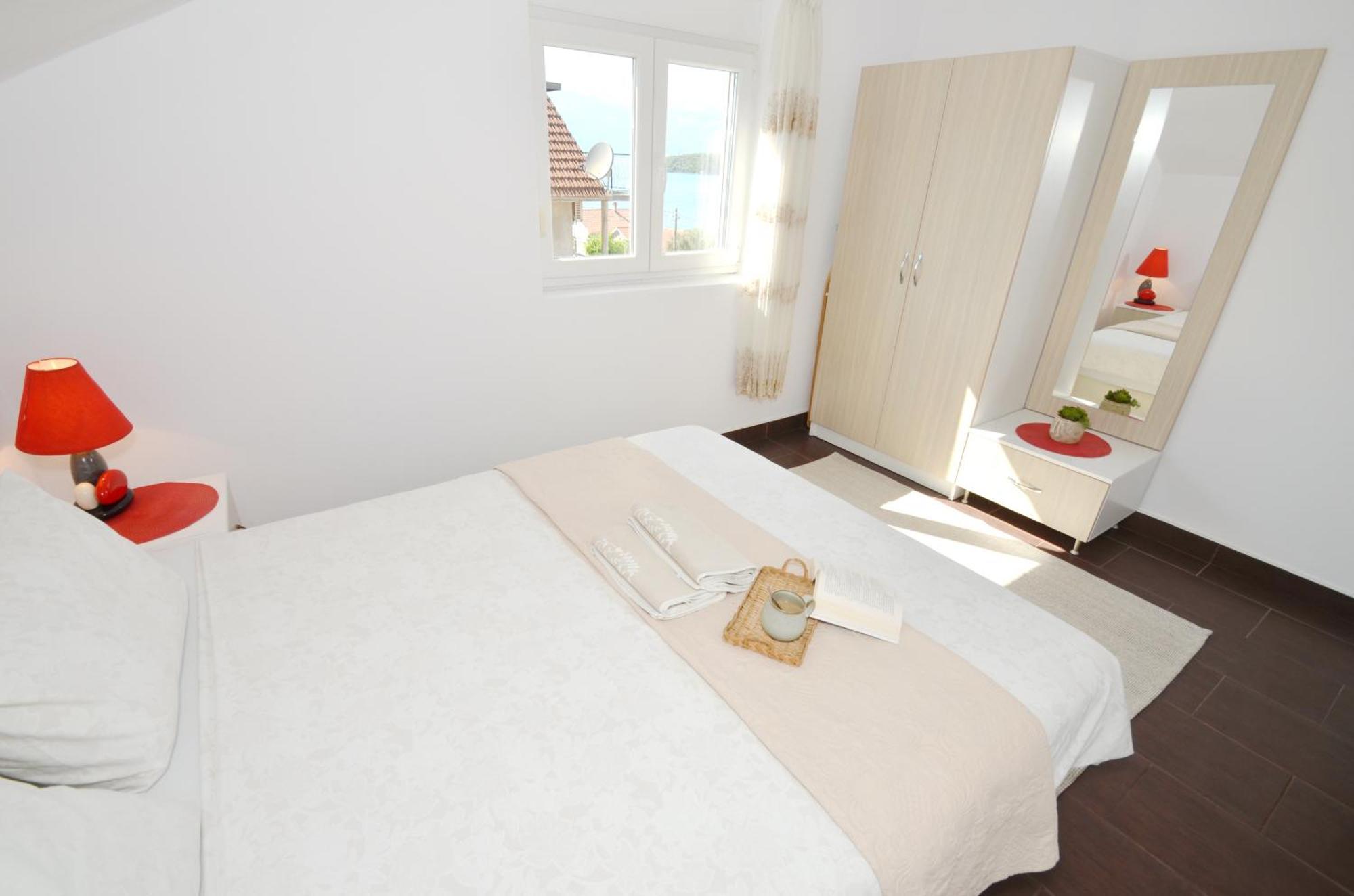Stradioti Apartments Tivat Ruang foto